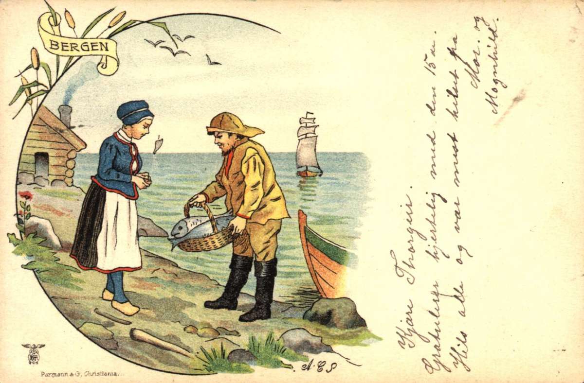 Postkort. Gratulasjonshilsen. En kone tar imot fangsten av en fisker. I bakgrunnen ses seilbåter.