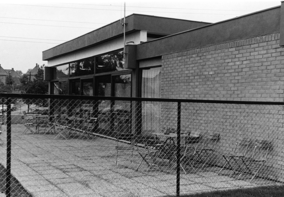 J. L. Tiedemanns Tobaksfabrik på Hovin i 1968. Fotografiet er tatt i forbindelse med konstruksjonen av fabrikken.