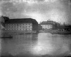 Avfotografering.Avfotografert. Havnebilde, robåter på vanne