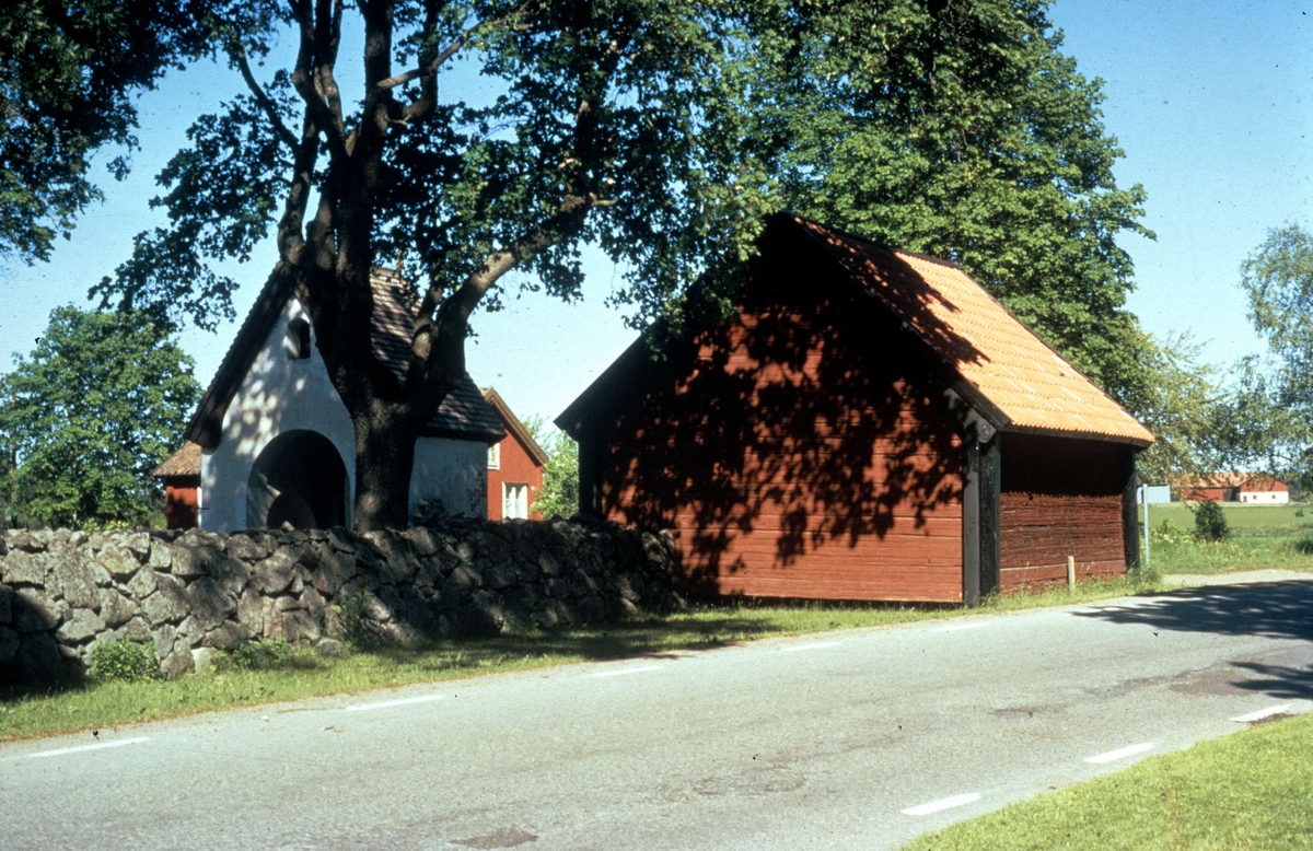 Kyrkboden vid Viksta kyrka, Viksta socken, Uppland 1973