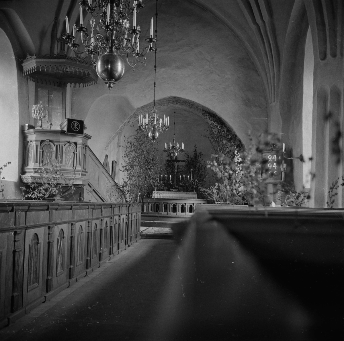 Interiör i Skogs-Tibble kyrka, Skogs-Tibble socken, Uppland maj 1937