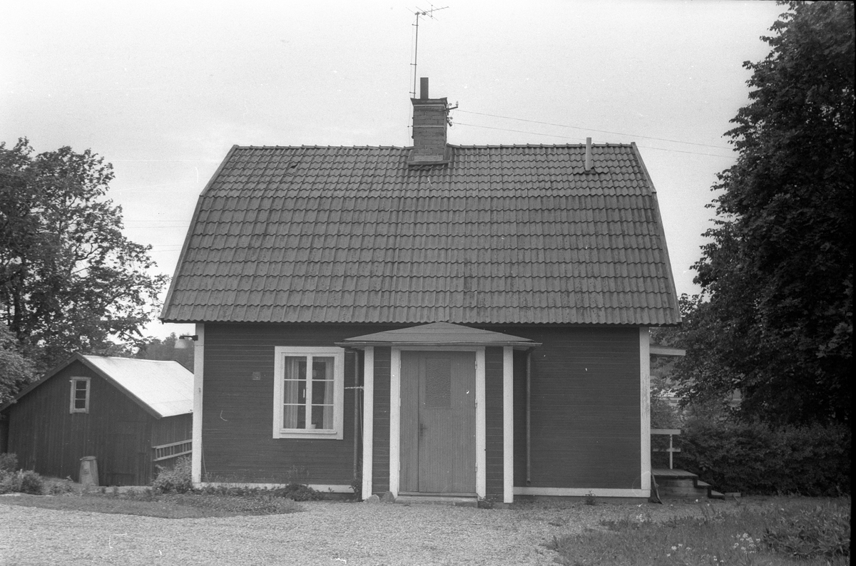 Bostadshus, Kolbotten, Prästgården 1:4, Vattholma, Lena socken, Uppland 1977