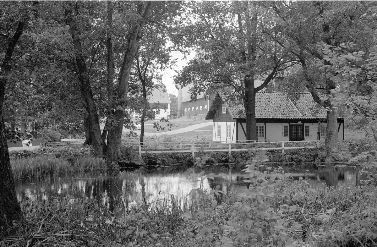 Uthus, Marielunds gård, Marielund, Funbo socken, Uppland 1982