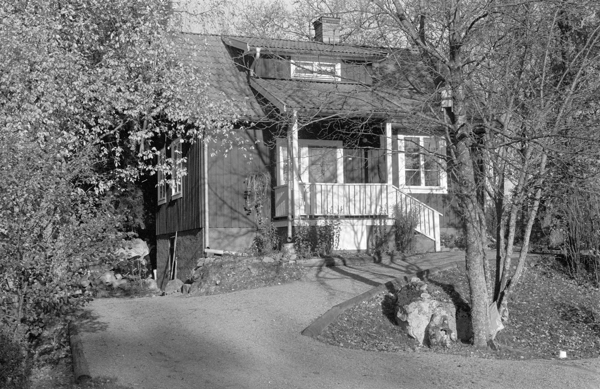 Bostadshus, Björkbacken, Hammarskog, Dalby socken, Uppland 1984