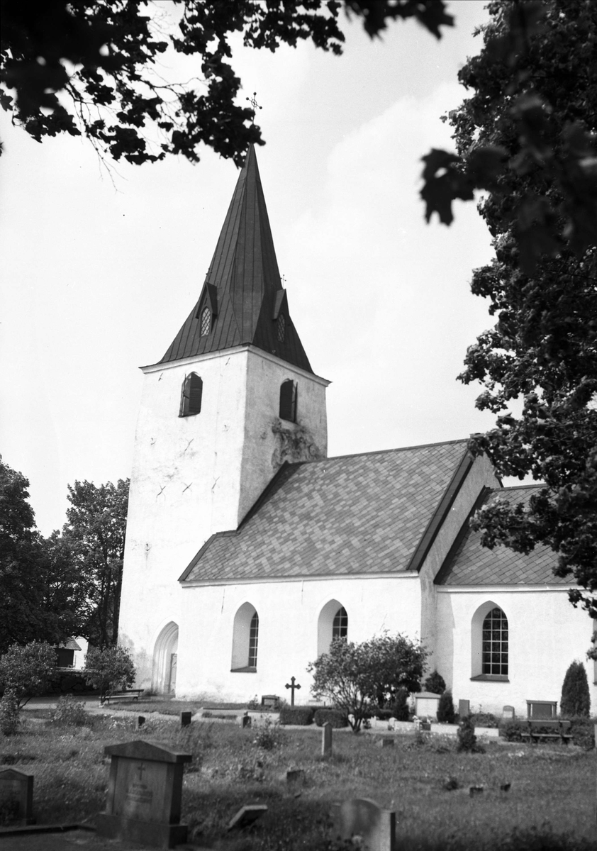 Gottröra kyrka, Gottröra socken, Uppland