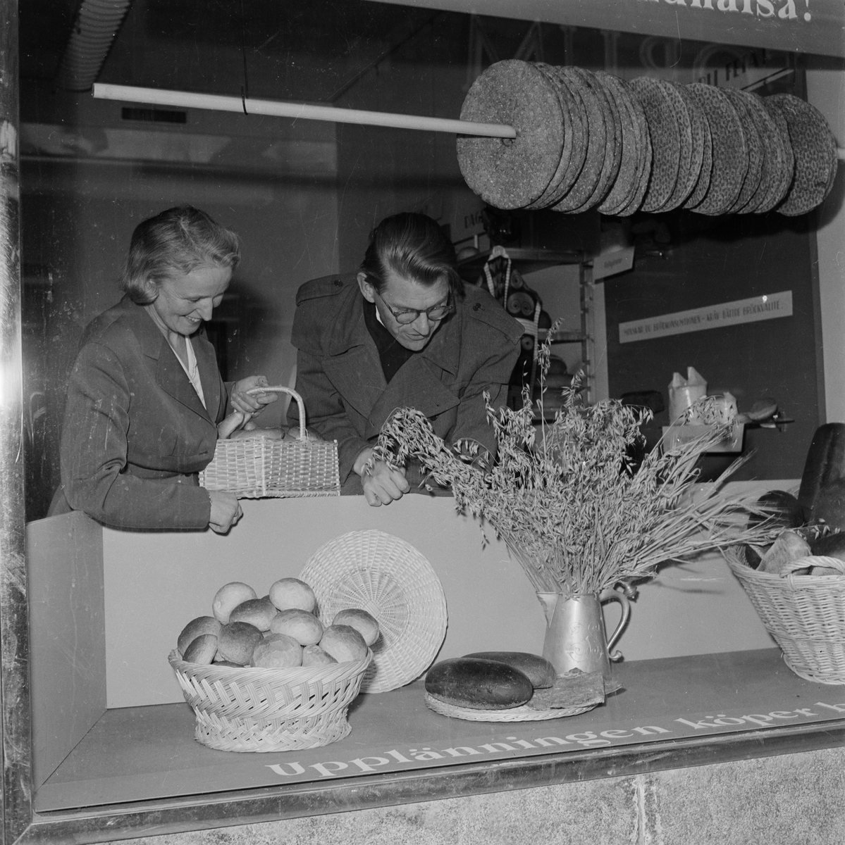 "Brödutställning i Upsala väljer agnar framför vete", Uppsala februari 1957