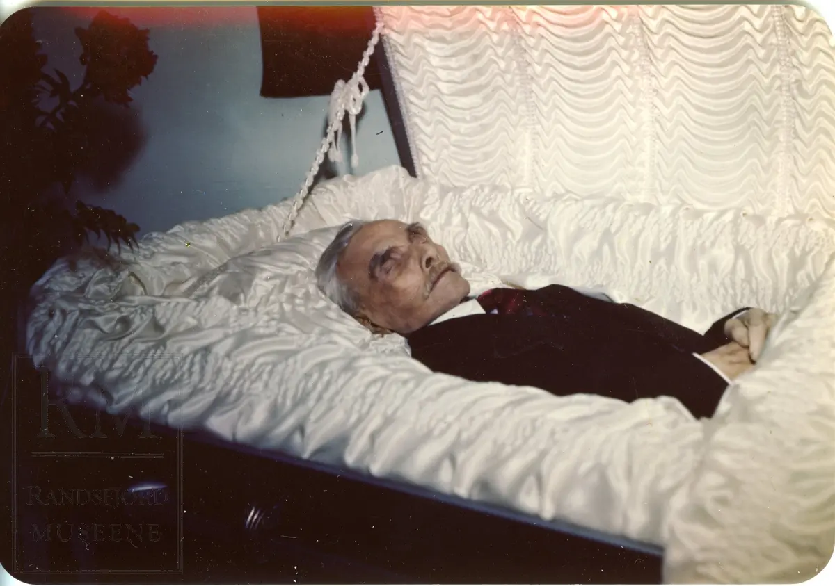 Ole Monsen Dvergsten, Ole Monson Steens begravelse, 1949, Oakport, USA