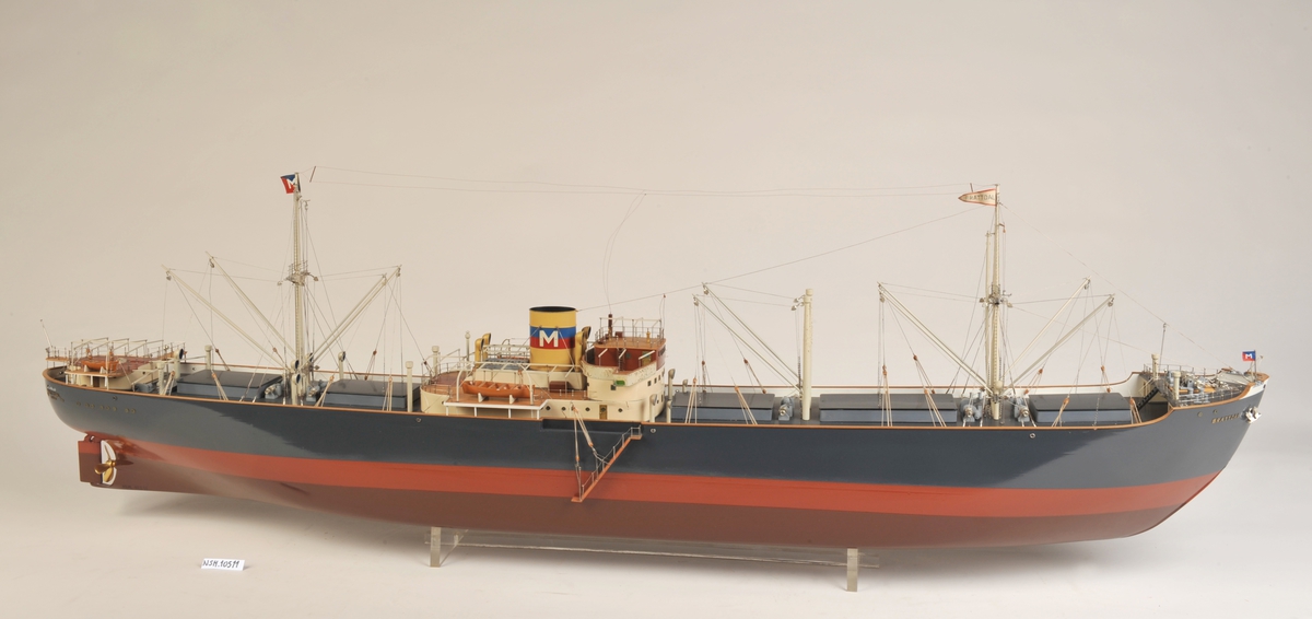 Skala  1:100, blåsort skrog, rødbrunt undervannsskrog, midtskipsbru