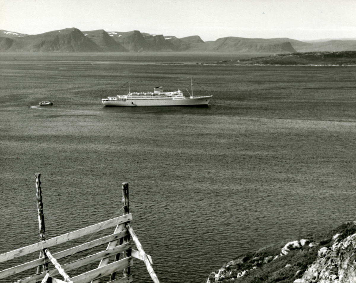 M/S Bergensfjord (b.1956, Swan, Hunter & Wigham Richardson Ltd., Wallsend-on-Tyne)