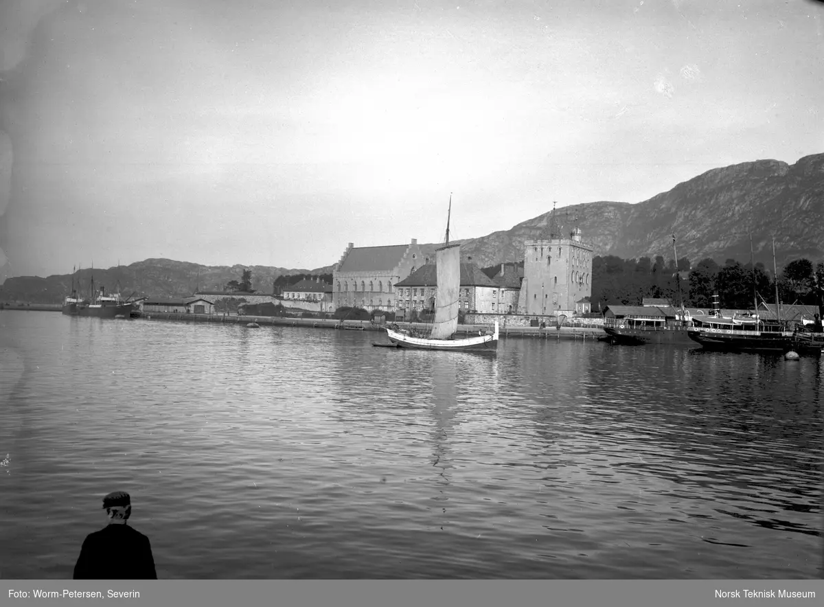 Bergen, Haakonshallen og Rosenkrans tårn