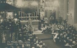 Fra Fyrstebryllupet i Oslo. Vielsen i Vor Frelsers Kirke.