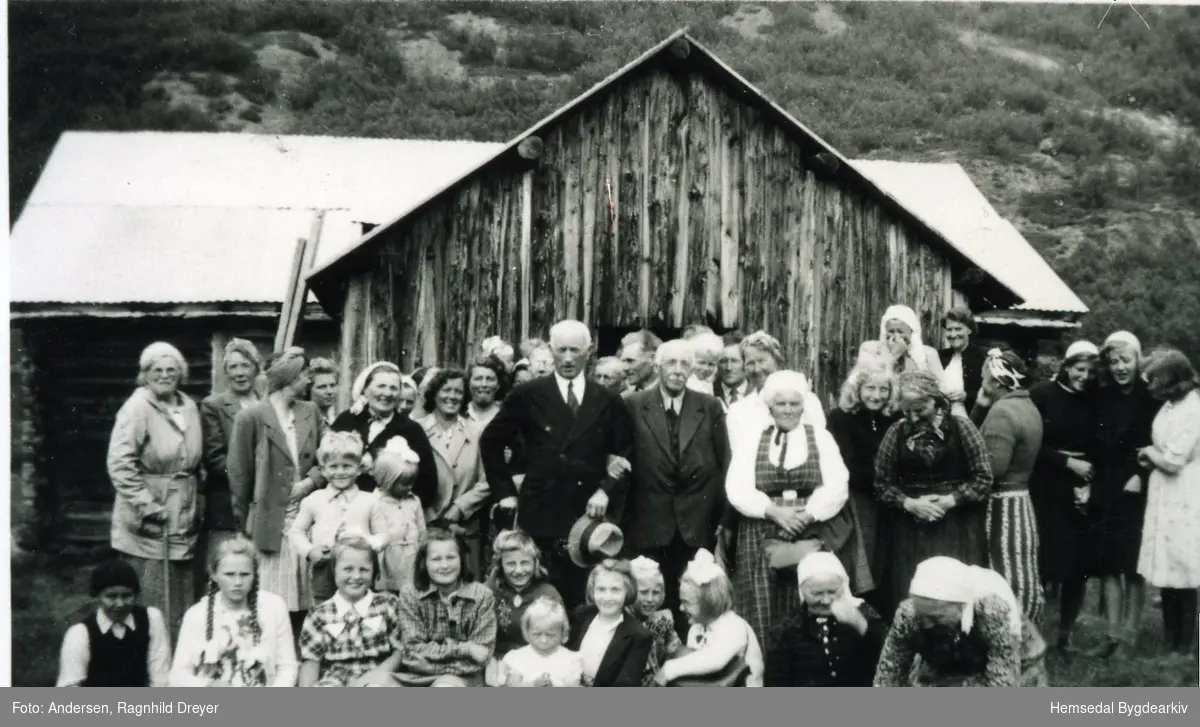 Fetamessa  Feten i 1946.
Fetamessa vart starta i 1916 av pastor Abraham Andersen. Siste Fetamessa vart halden i juli 1973.