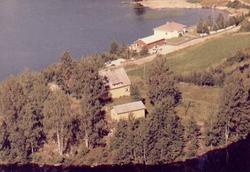 bolighus, skråfoto, våningshus, uthus, bu,