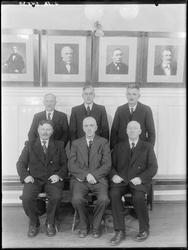 Rakkestad sparebank 1943, ansatte eller styre? Ukjente navn.