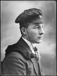 Portrett av ukjent mann - studentlue.