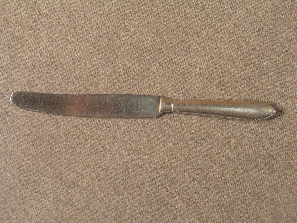 Bordkniv i stål med aluminiumsskaft