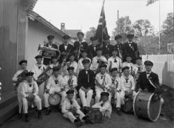 Guttekorps fotografert.