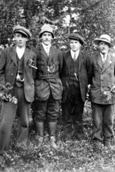 Fra venstre: Herold Strand, Ottar Larsen, Helge Nakling og I