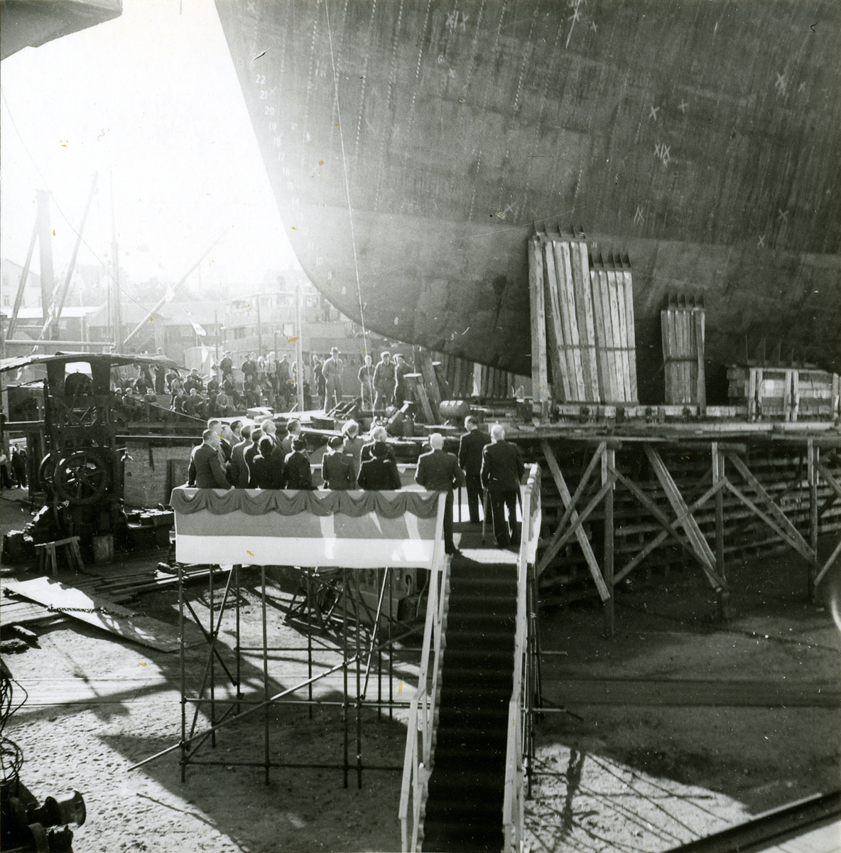 Stapelavlöpningen av lastmotor-
fartyget BRARENA 1948.

Byggnr. 303
Oskarshams varv.