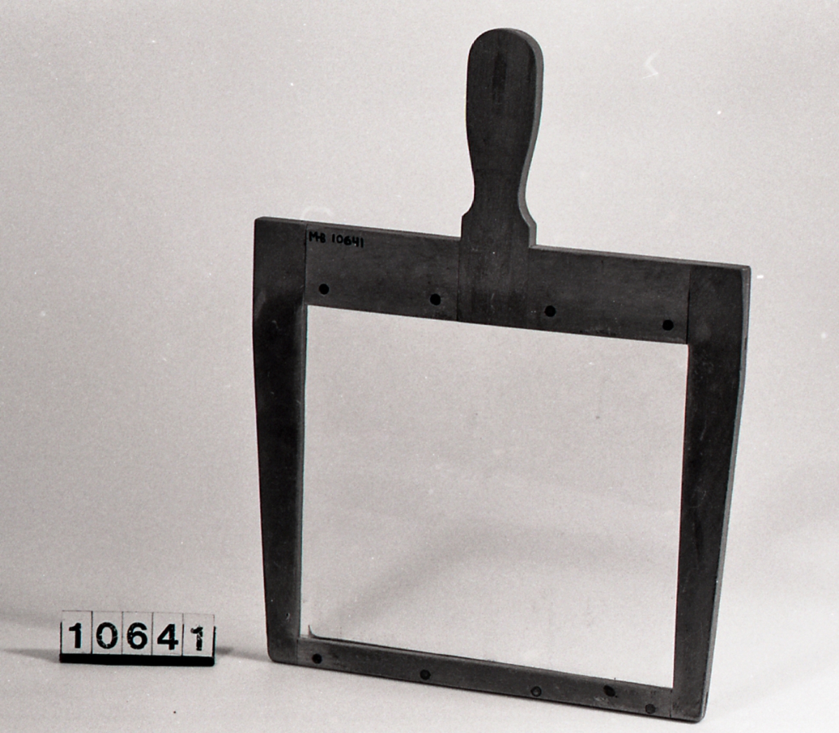 Form: trapesformet plate
