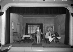 Teater/ forestilling, skuespill