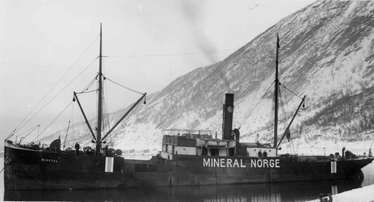 D/S"Mineral" Torpedert 24.08. 1915 av en tysk ubåt.
Eid av Schattensteins rederi: AS Nordlandske Lloyds. Nøytralitetsmerker