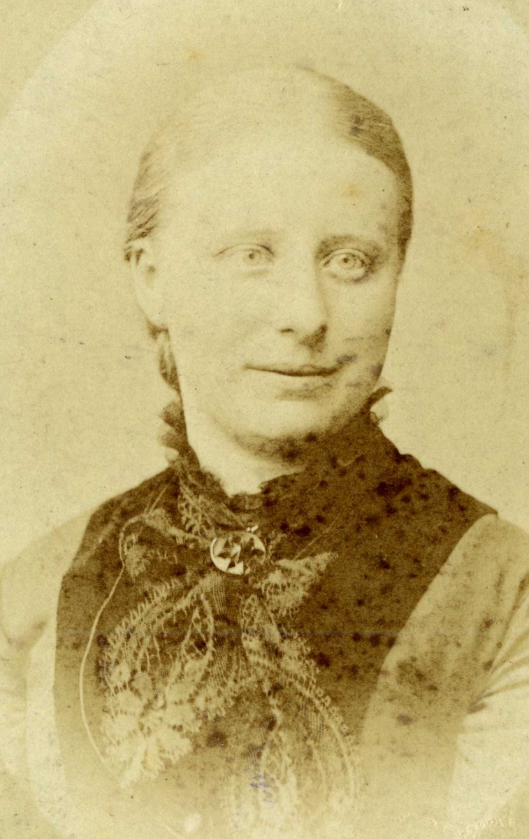Caroline Magnine Homann, 1880.