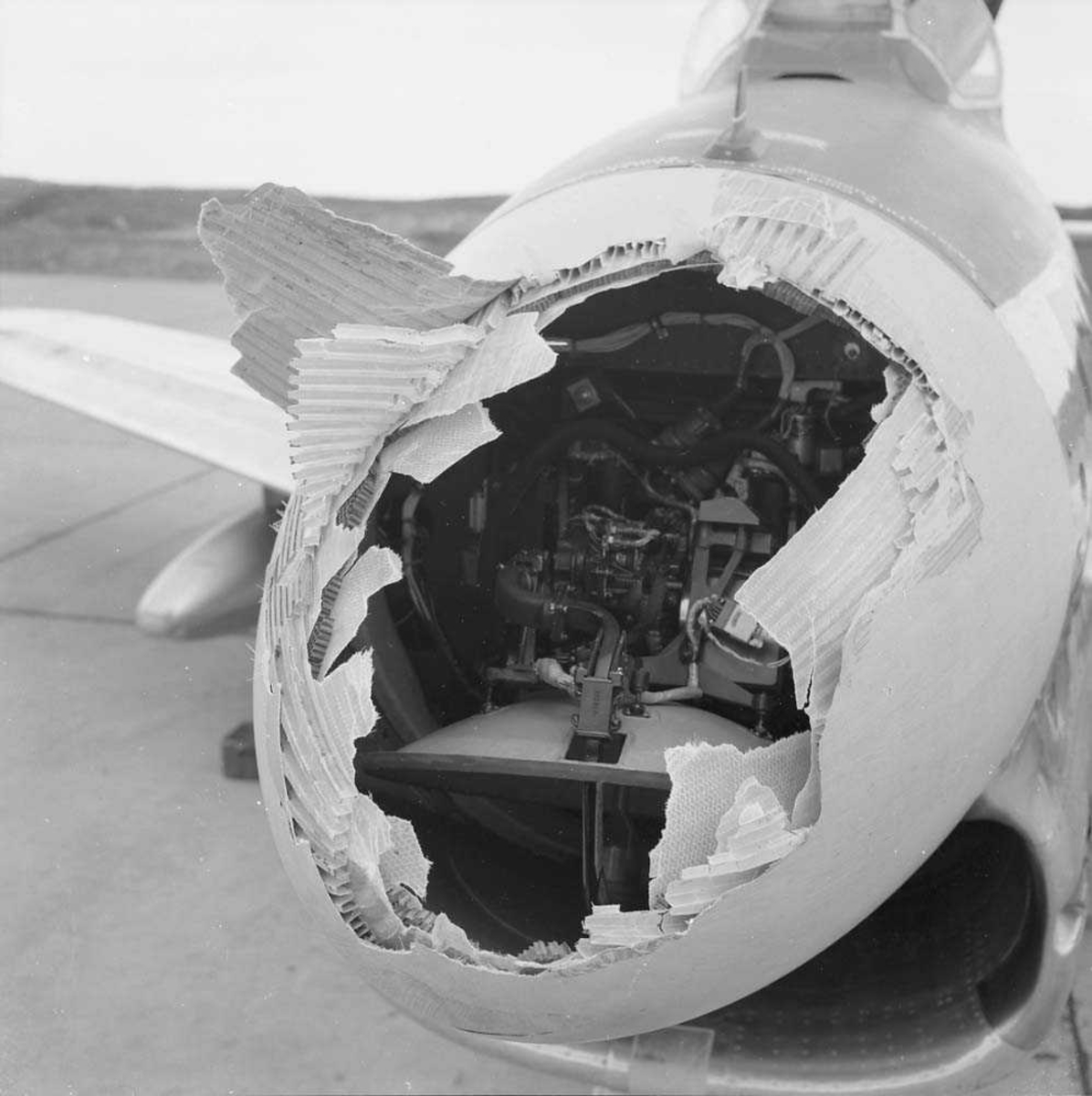 F-86-K Sabre med kjennetegn RI-J etter luftkollisjon.