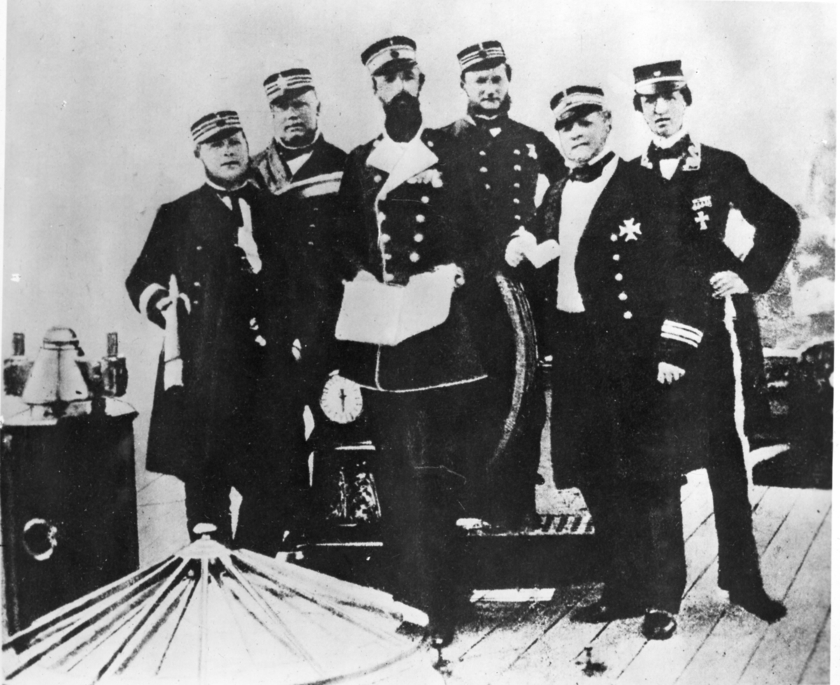 Svenska och Norska officerare ombord på Hjulångfartyget Thor 1864 reproduktion.