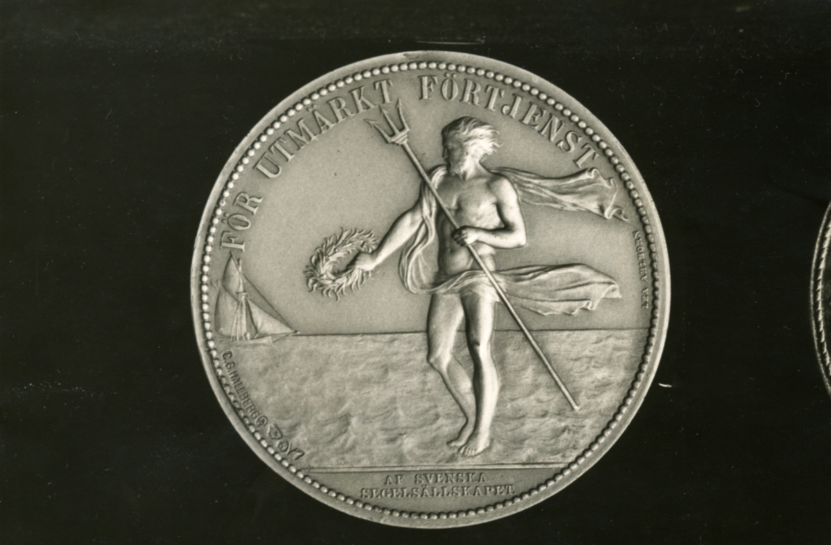 KSSS:s medalj 1879/KSSS:s förtjänstmedalj/KSSS:s rorsmedalj, baksidan