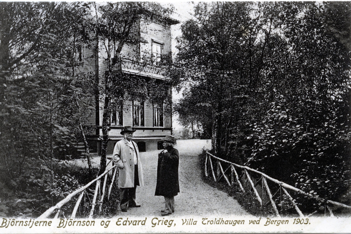 Grieg og Bjørnson utenfor villa Trollhaugen, Bergen