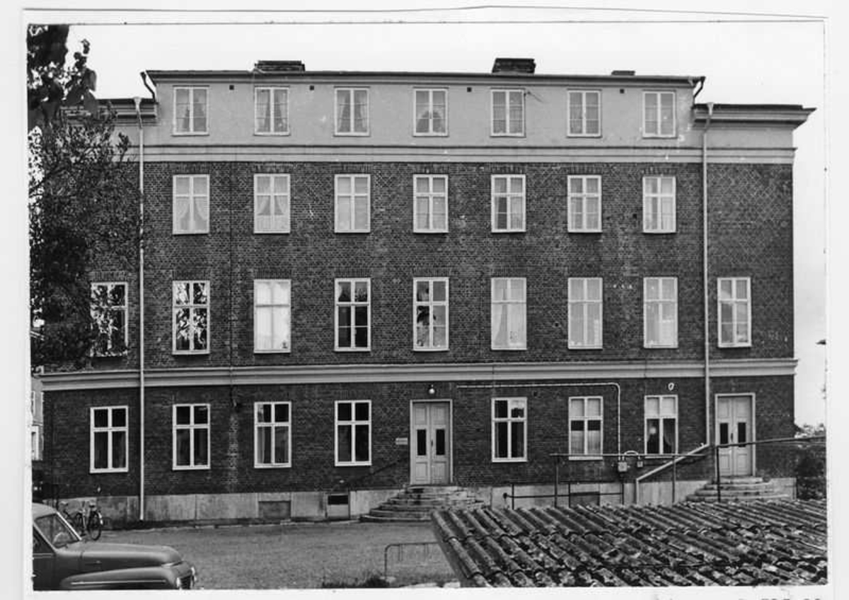 Gårdsexteriör Strömmerska huset, Drottninggatan - Hamngatan Vänersborg ...