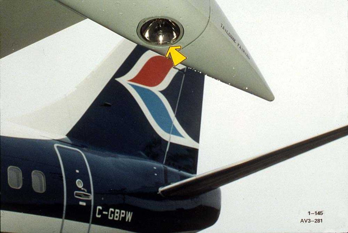 Bakre del med halepartiet på en Boeing 737 C-GBPW.