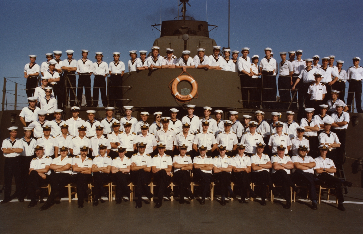 Gruppbild ombord på Älvsborg. 1983