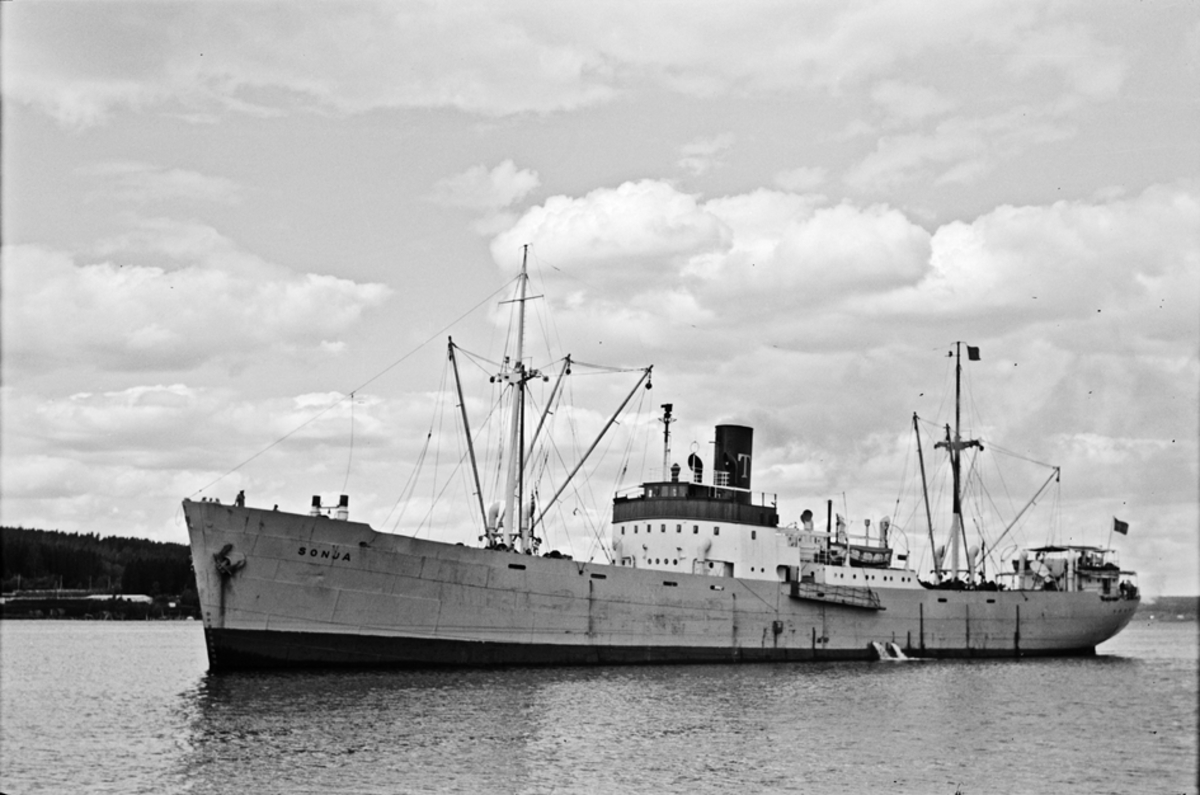 Ägare:/1940-63/: AB Transmarin. Hemort: Hälsingborg.
