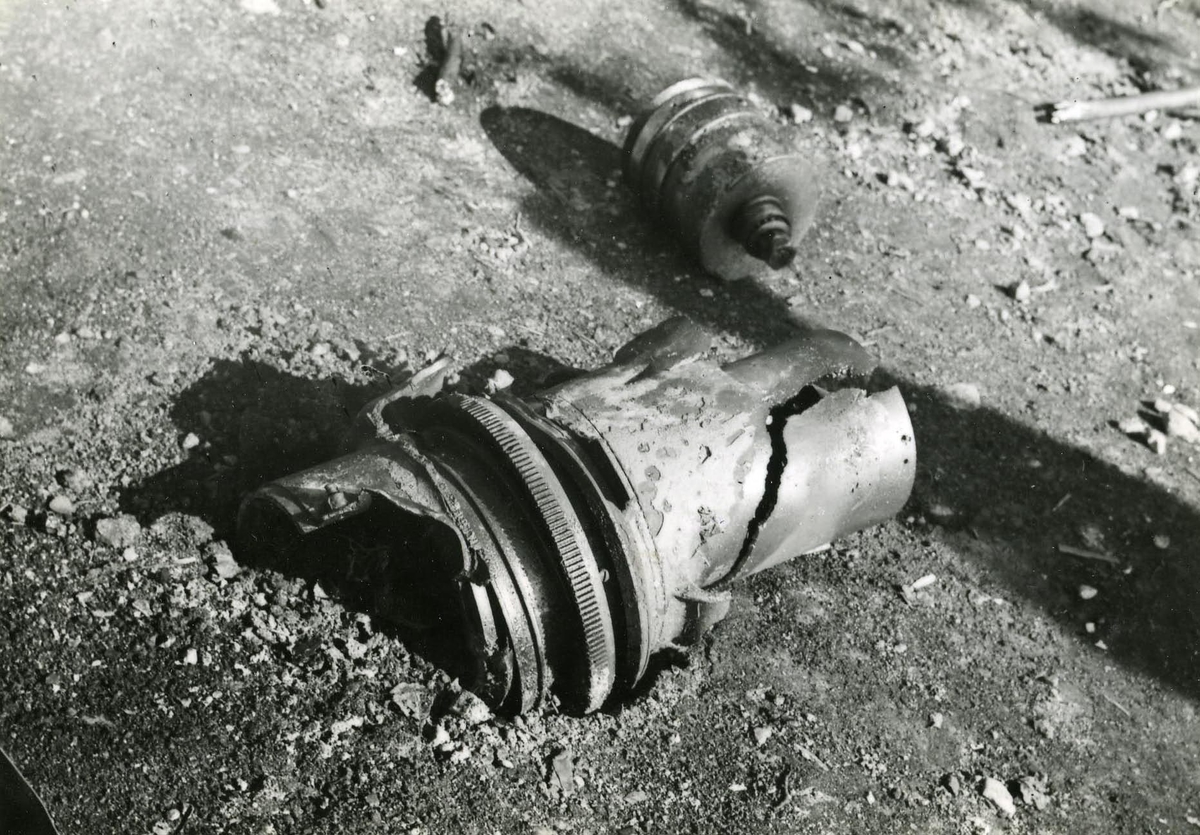 Detaljer till torpedtuber från jagaren Göteborg. Olyckan hände den 17.9.1941 då jagarna Klas Horn, Klas Uggla och Göteborg sjönko efter explosioner ombord.
