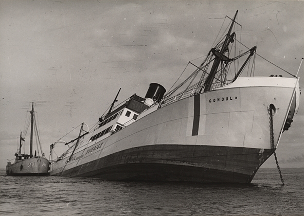 Lastångfartyget GONDUL av Stockholm, byggd i Helsingör 1928. Minsprängd i Öresund utanför Limhamn den 2 okt. 1940.