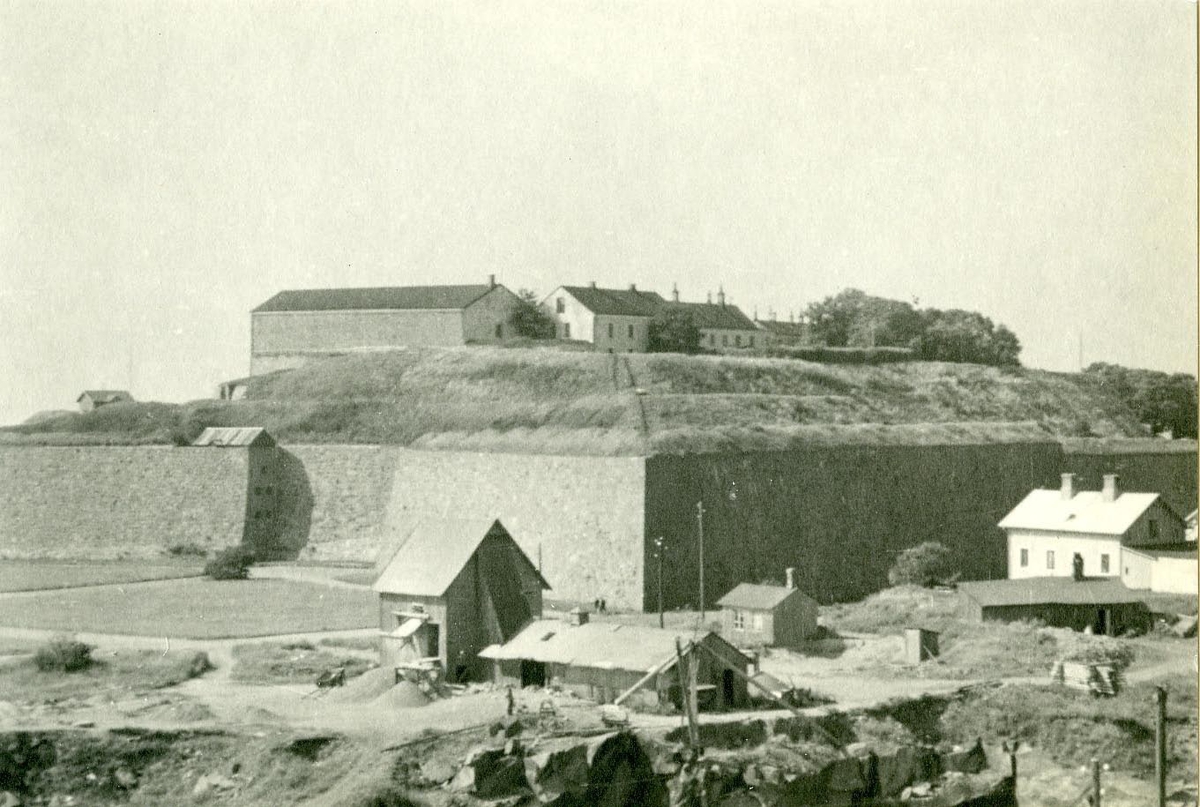 Vargbergs fästning från sydost.