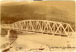 Tretten bru over Gudbrandsdalslågen i 1895