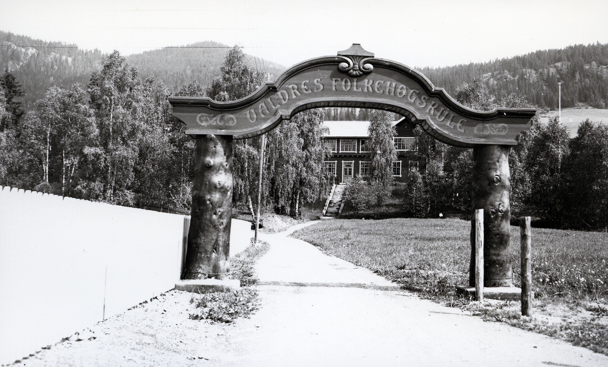 Porten til Valdres Folkehøgskule