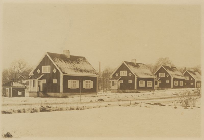 Wargöns AB.

Storegårdsvägen. Förmäns och arbetarbostäder, byggda omkring 1920.