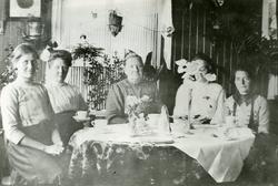 Sara Windseth, Signe Windseth Lindseth, Sara Windseth, Sofie