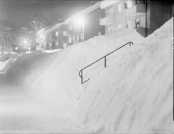 Vinterbilde. Kveldslys. Langesgate. Blokker.