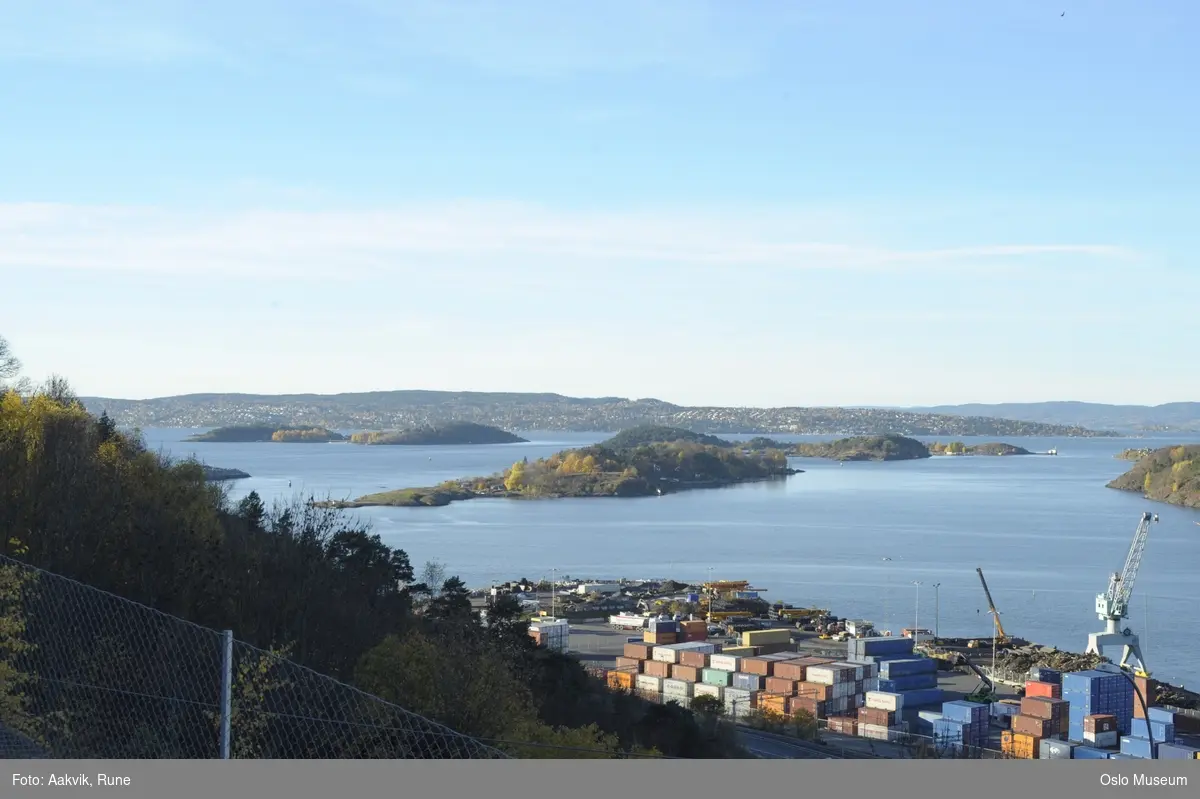 Utsikt fra Ekeberg, havn, fjord, panorama, Bjørvika, Barcode, graving, Operaen, øyer, ferge
