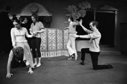 Nationaltheateret. Programfoto. "Leonce og Lena". 6/3-72.