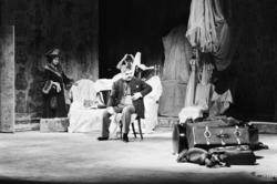 Nationaltheateret. "Kirsebærhaven". Stills for film 25/11-71