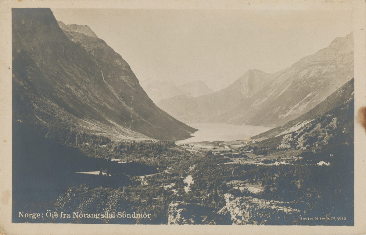 Fra Norangsdalen mot Øye og Norangsfjorden.