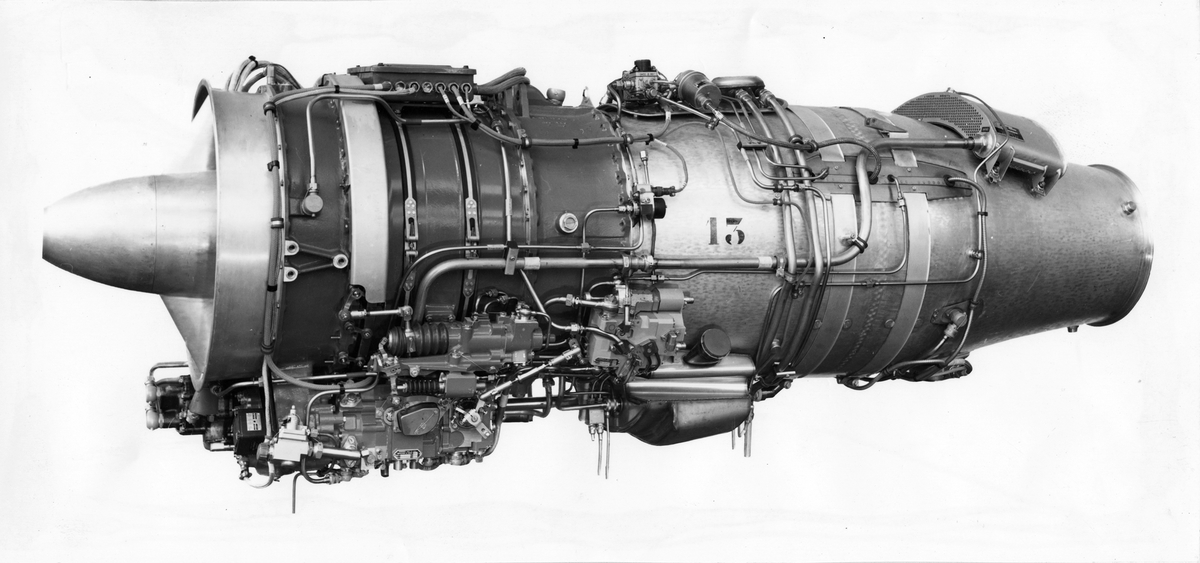 Flygmotor RM 9B (Turboméca Aubisque), tillverkad 1967, för flygplan SK 60. Monterat foto med tillhörande information.