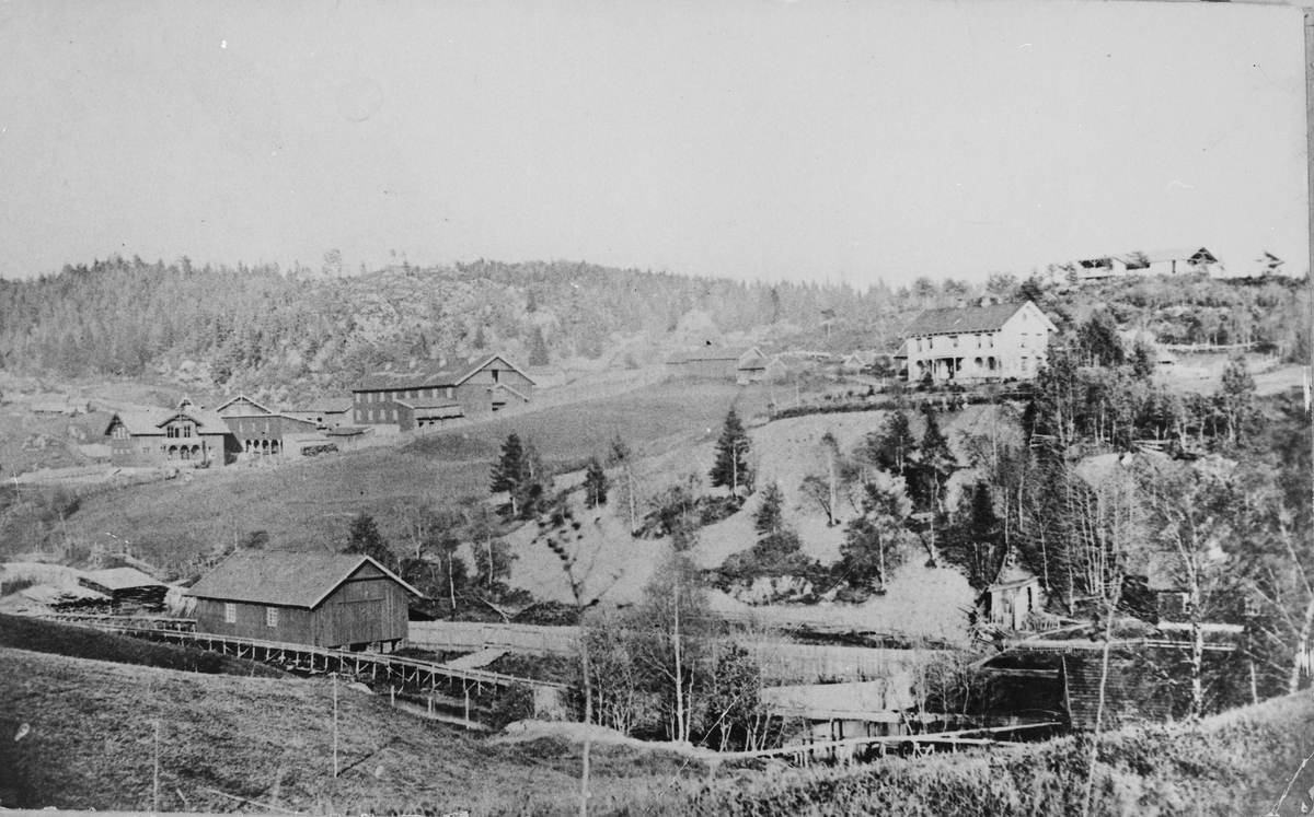 Jølsens Tændstikfabrik. Bildet er tatt fra Ekeberg i 1872.