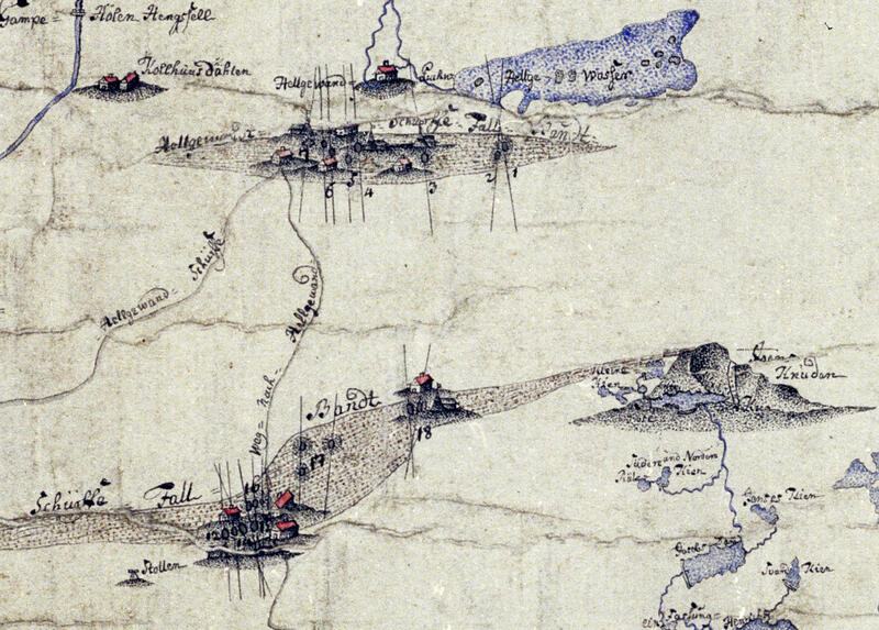 Utsnitt av kart fra 1776 med Jonsknuten t.h., Helgevannet øverst, pukkverket og gruvene der, Jonsknutskjerpene, plassen Kolhusdalen og Gampehølhengslet øverst t.v. Kartet viser nord-sør-strykende fahlbånd og øst-vest-strykende, sølvførende kalkspatårer. En hestegjøpel er inntegnet ved kartnr. 18, Skjerp Nr. 1 og 2. Kartnr. 17 kalles gamle, forlatte skjerp. (Norsk Bergverksmuseum KS II A VIII 49, J.G. Madelung) (Foto/Photo)
